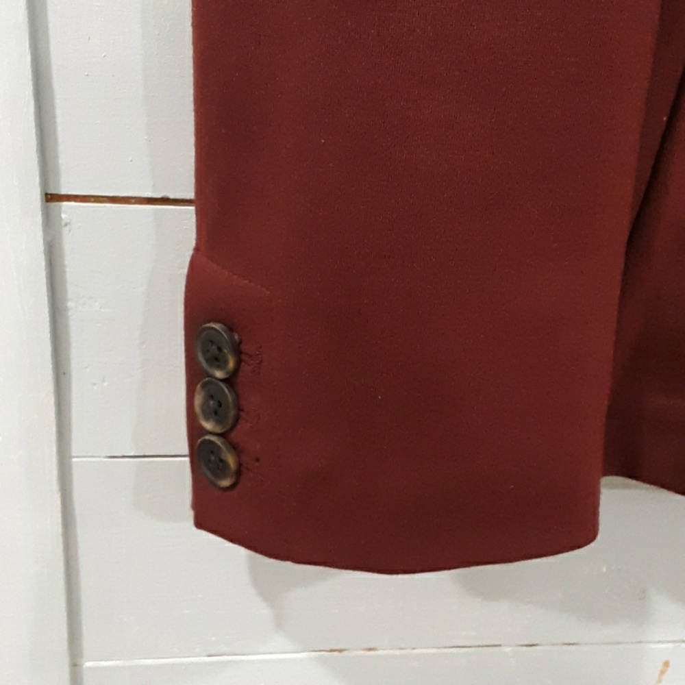 Blazer - Picture 4 of 4